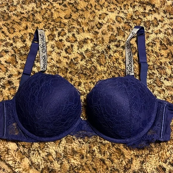 Victoria’s Secret Shine Strap Bra - Picture 2 of 8